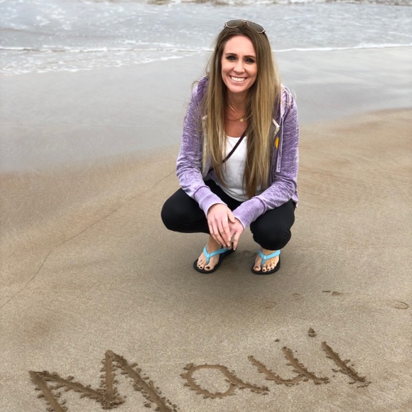 Meet your Posher, Erica - Picture 1 of 1